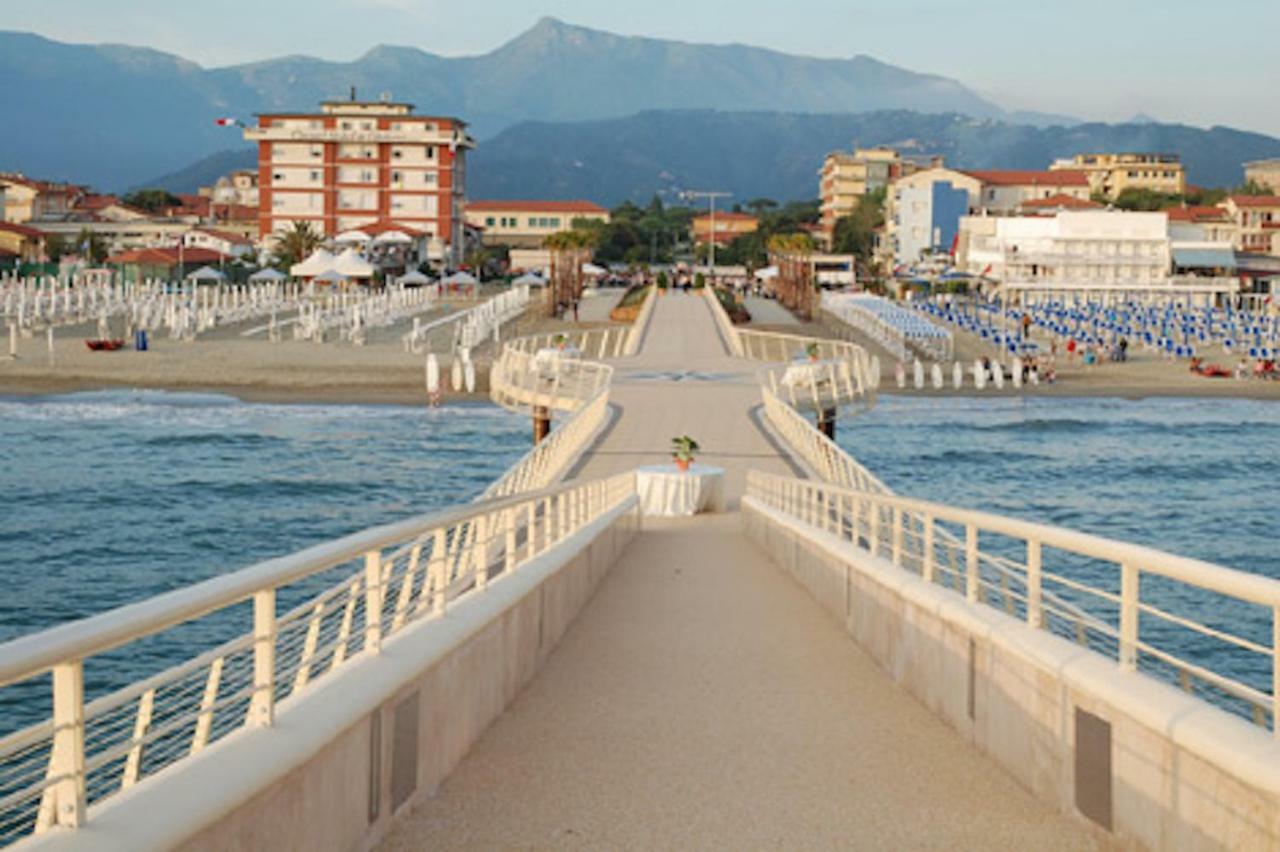 Appartamento Abate Lido di Camaiore Extérieur photo